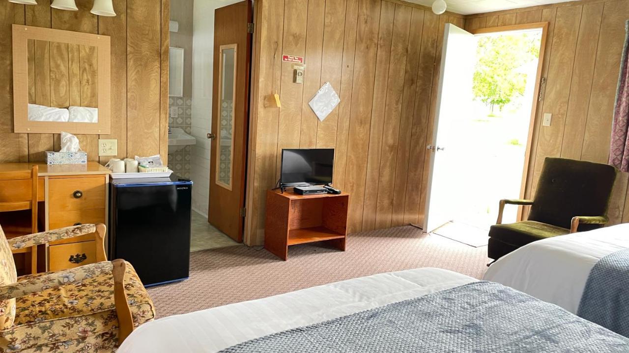 Rachel'S Motel And Cottages Surrey Экстерьер фото