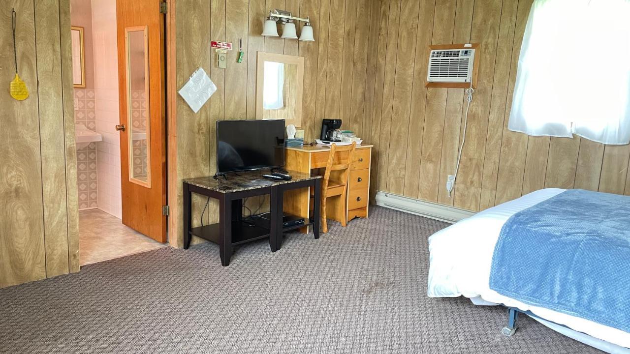 Rachel'S Motel And Cottages Surrey Экстерьер фото