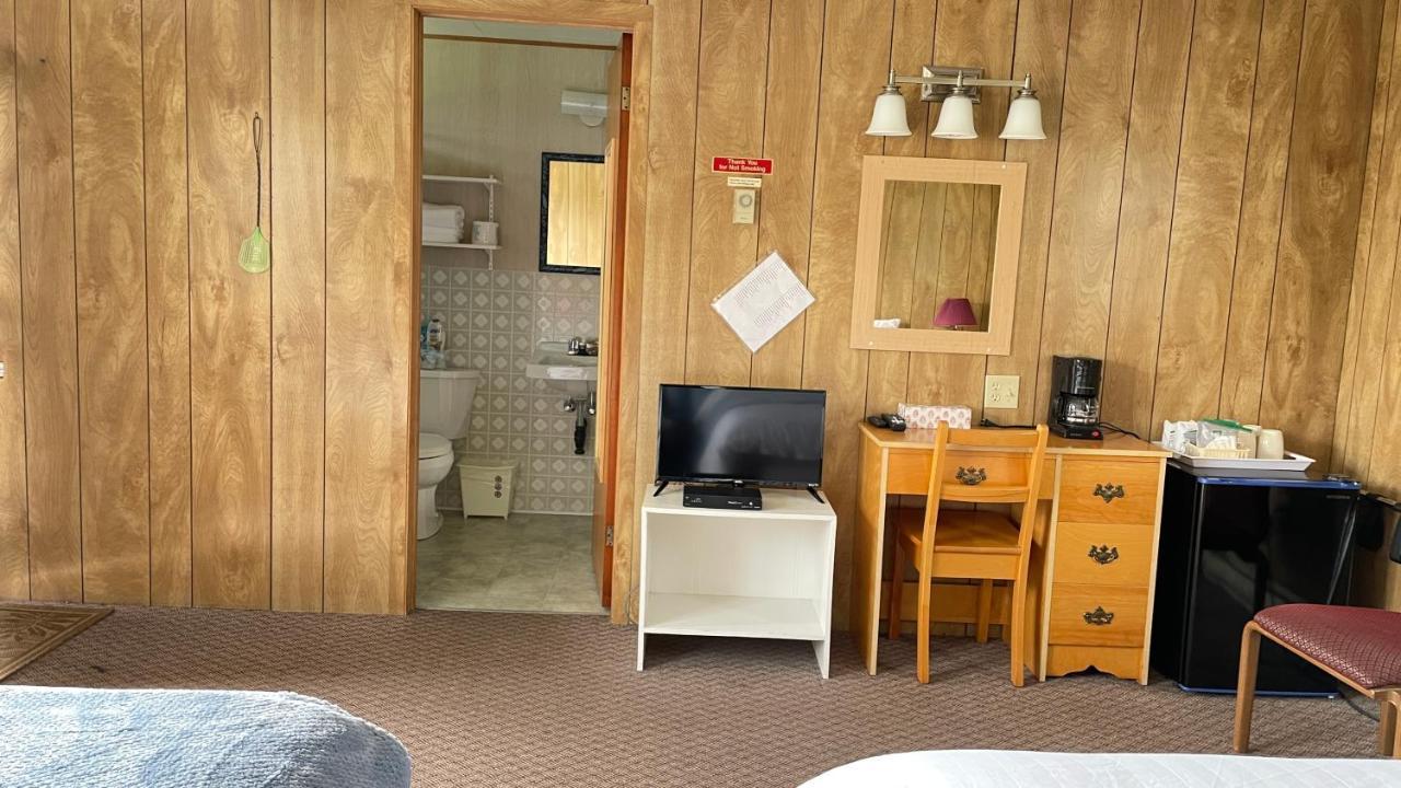 Rachel'S Motel And Cottages Surrey Экстерьер фото