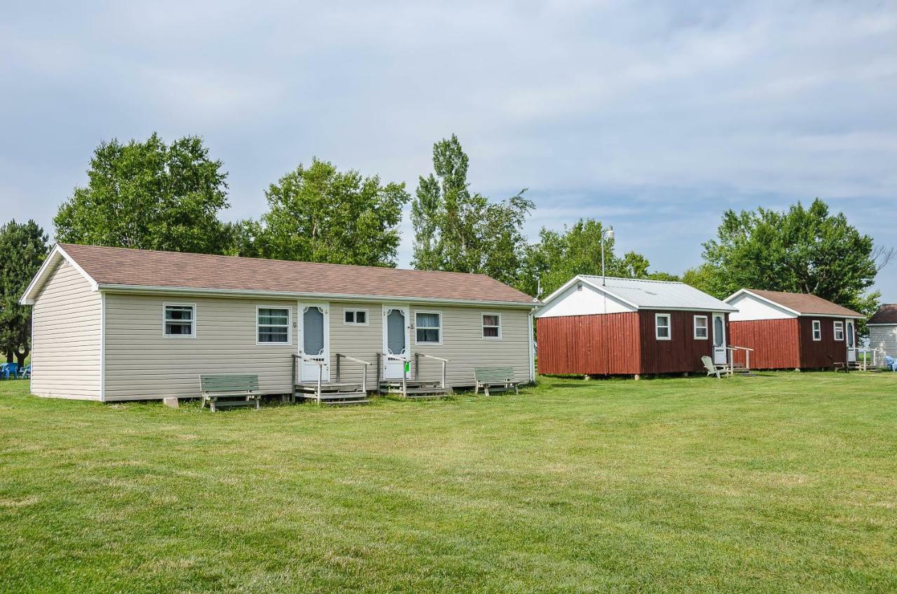 Rachel'S Motel And Cottages Surrey Экстерьер фото