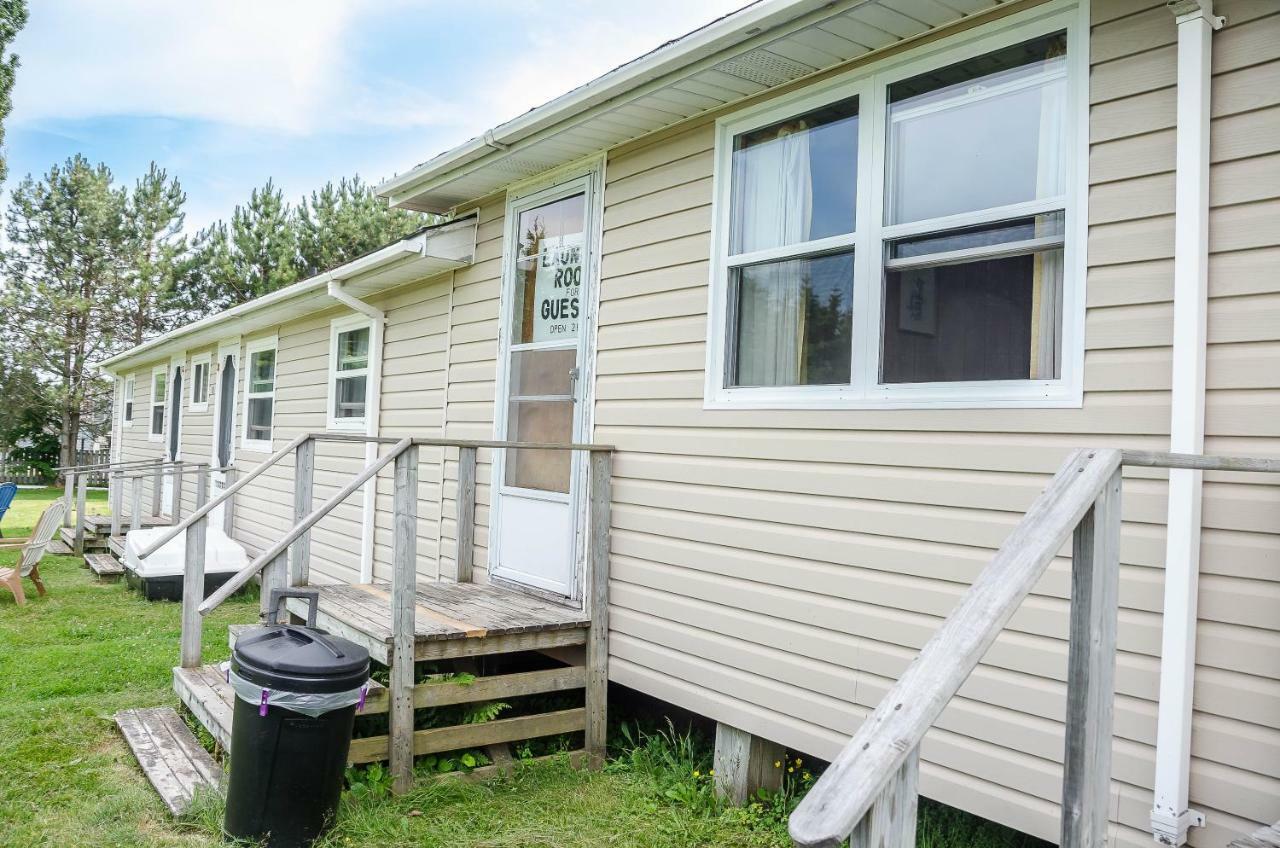 Rachel'S Motel And Cottages Surrey Экстерьер фото